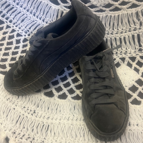 Puma Fenty Sneakers by Rihanna - Picture 1 of 4